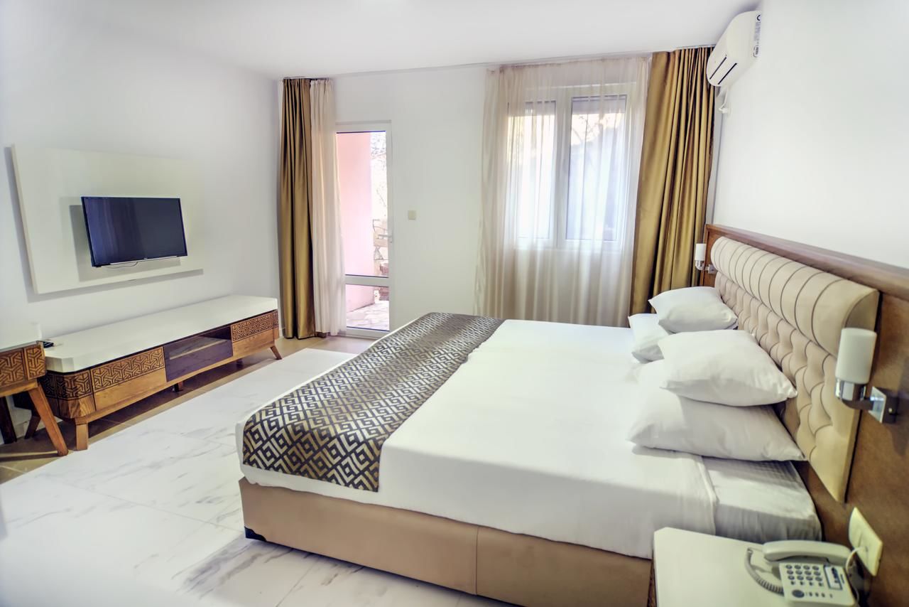 Отель Hotel Adrović Свети-Стефан