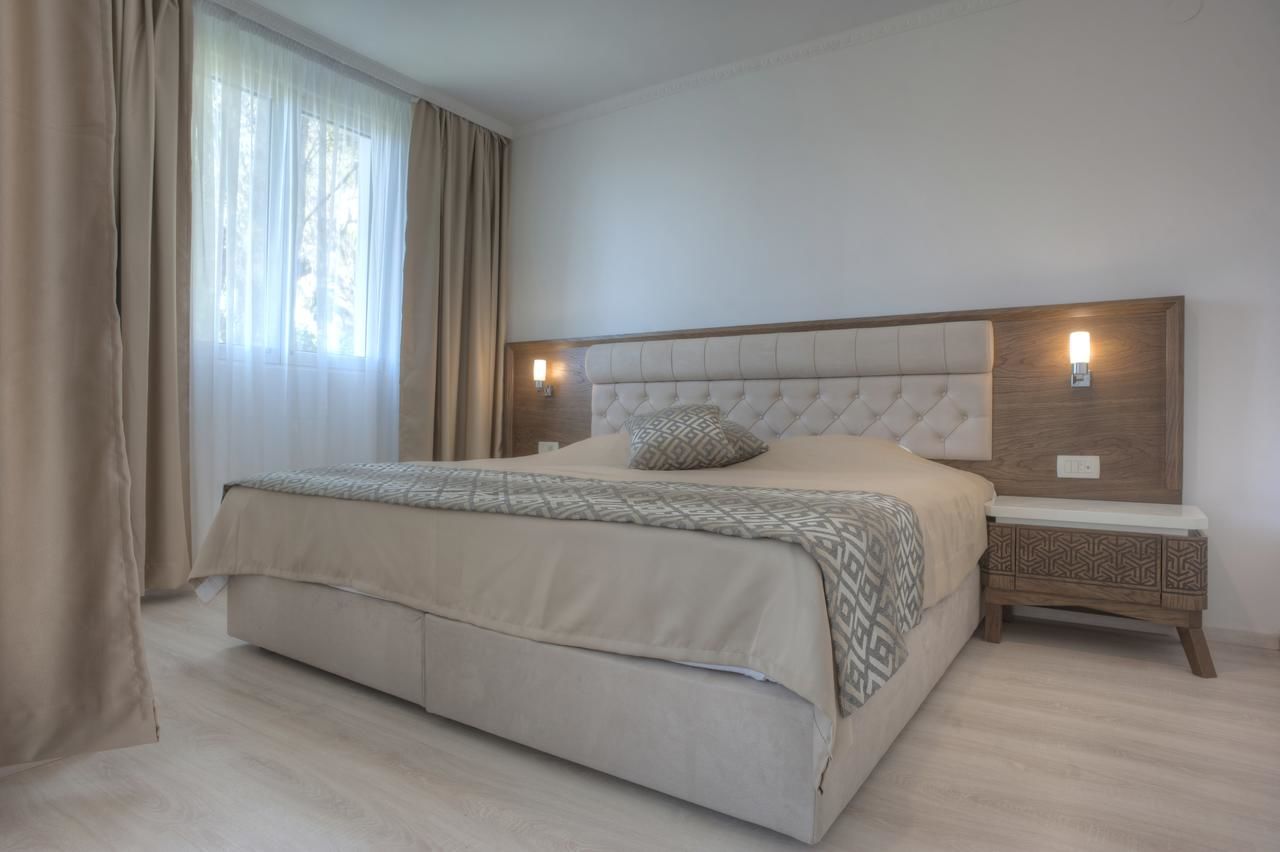 Отель Hotel Adrović Свети-Стефан